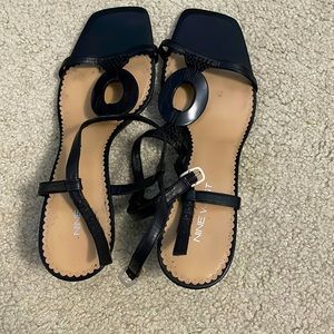 Barely worn nine west heels